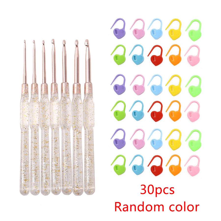 Set de 7 crochets 2 à 5 mm + 30 anneaux marqueurs — Le kit complet de la crocheteuse